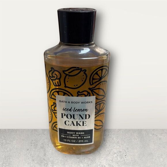Bath & Body Works Iced Lemon Pound Cake Body Wash 10 fl oz Unisex - Picture 1 of 5